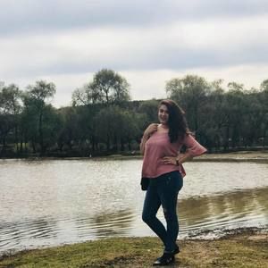 Meet your Posher, Ana